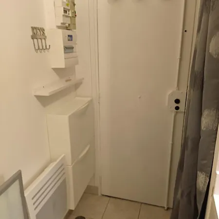 Apartment Studette Equipee Pres Tour Eiffel -ecole Militaire Paris
